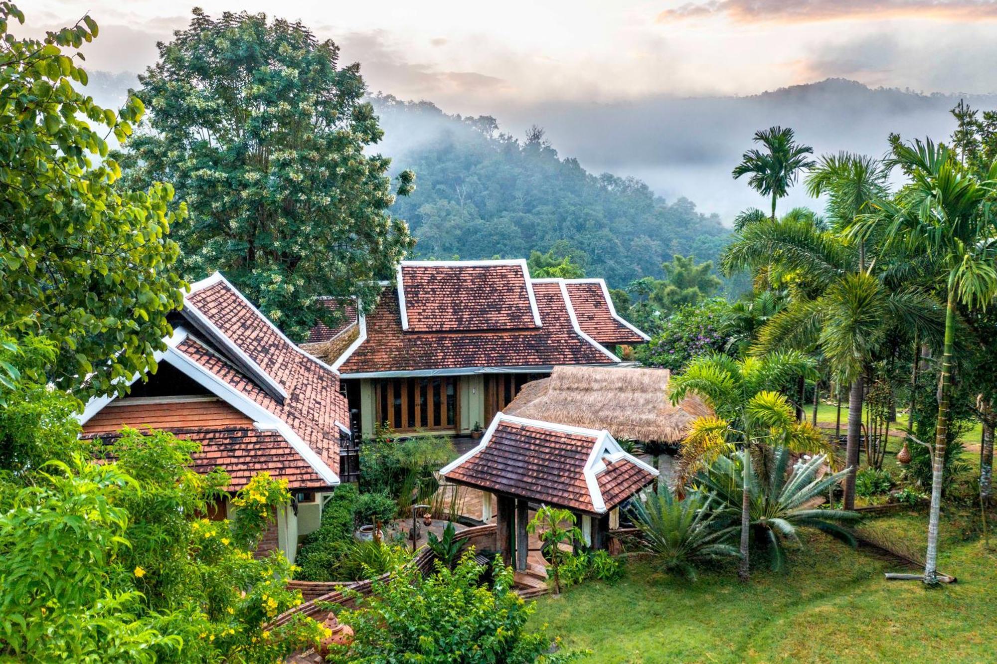 Kanlaya'S Eyrie, Luxury Homestay Pang Mapha Exterior photo